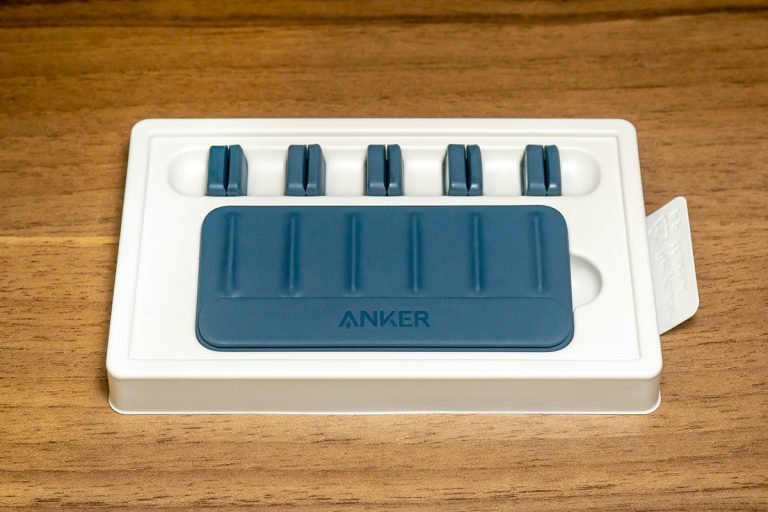 Anker Magnetic Cable Holder