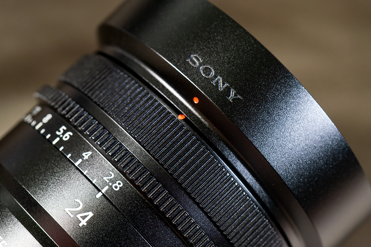 Sony FE 24mm F2.8 G | b's mono-log