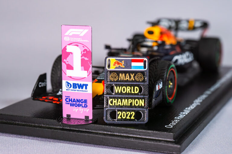 SUZUKA 別注 Spark Red Bull RB18 M. Verstappen Japanese GP 2022