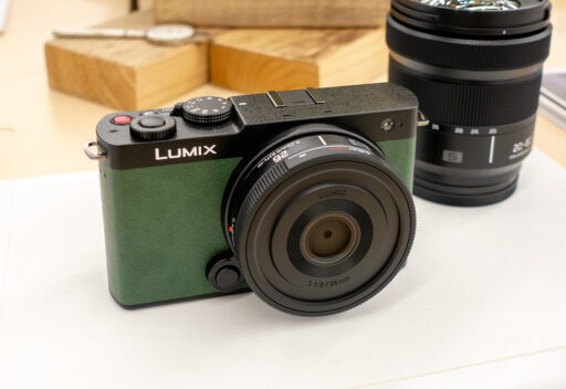 LUMIX S9