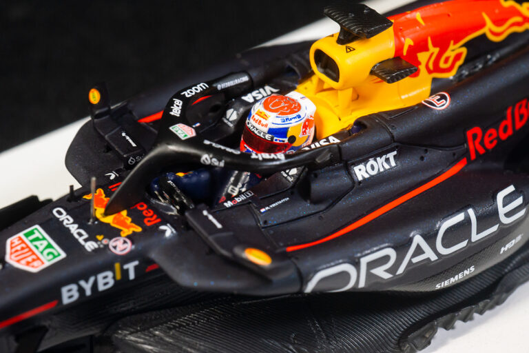 SUZUKA 別注 Spark Red Bull RB20 M. Verstappen Japanese GP 2024