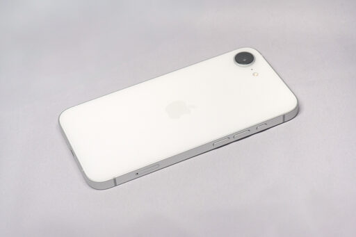 iPhone 16e