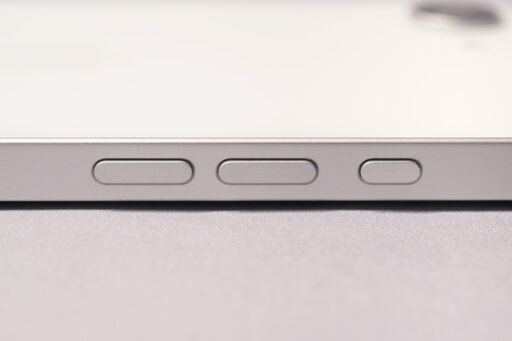 iPhone 16e