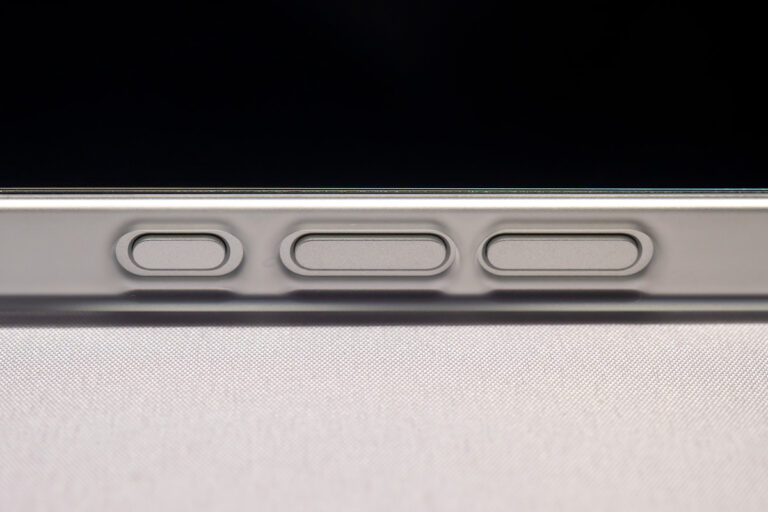 Air Jacket for iPhone 16e