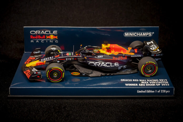MINICHAMPS 1/43 Red Bull RB19 M. Verstappen Winner Abu Dhabi GP 2023
