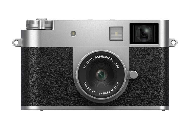 FUJIFILM X half