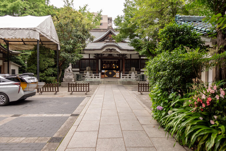鳥越神社
