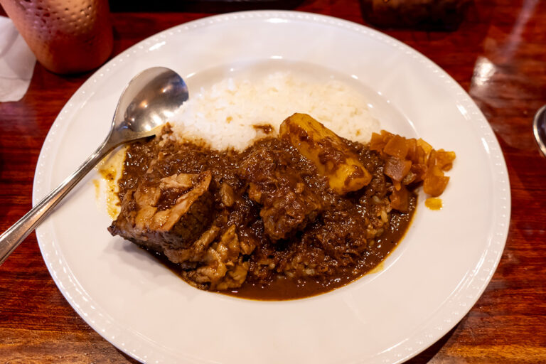 カレー専門店 B