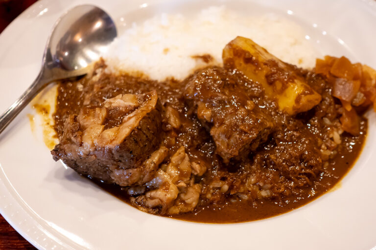 カレー専門店 B