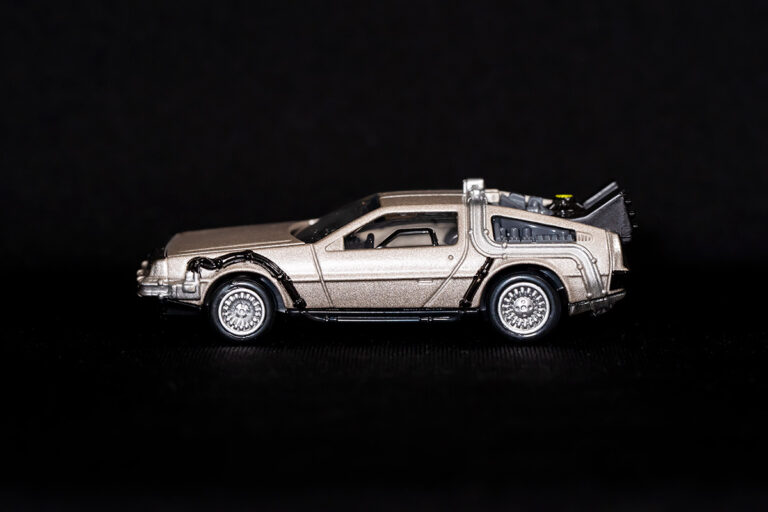 トミカプレミアム unlimited BTTF デロリアン
