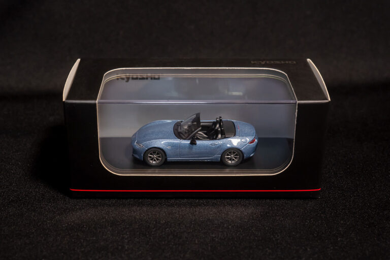 京商 1/64 マツダ ロードスター RS 2015