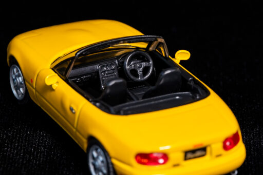 MINI GT 1/64 ユーノス ロードスター