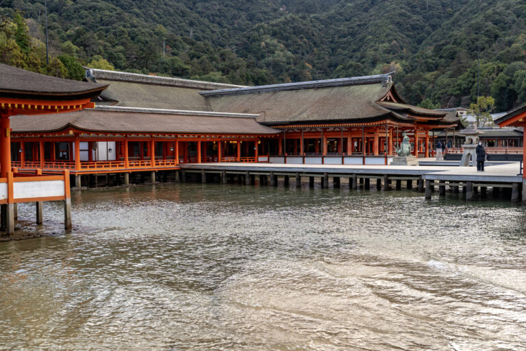 厳島神社