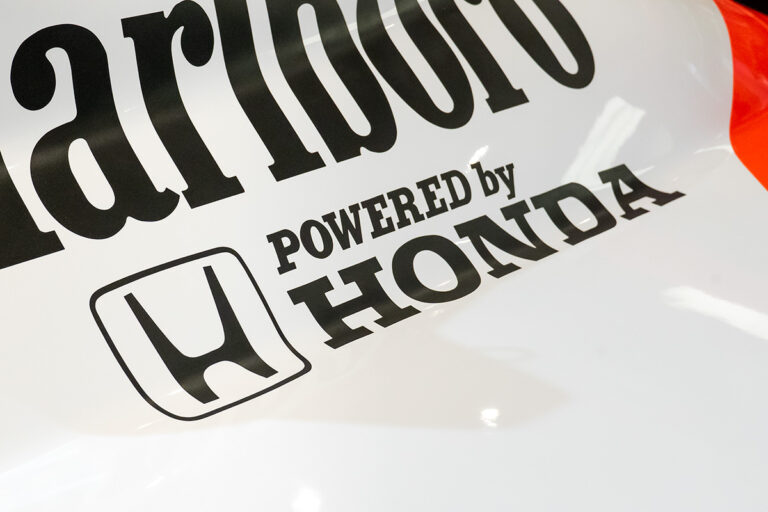 POWERED by HONDA