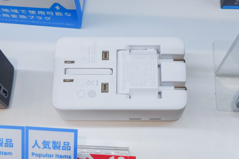 Anker Nano トラベルアダプタ