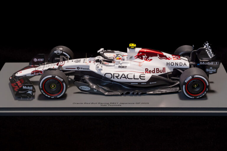 Spark 1/18 Red Bull RB21 Y. Tsunoda Japanese GP 2025