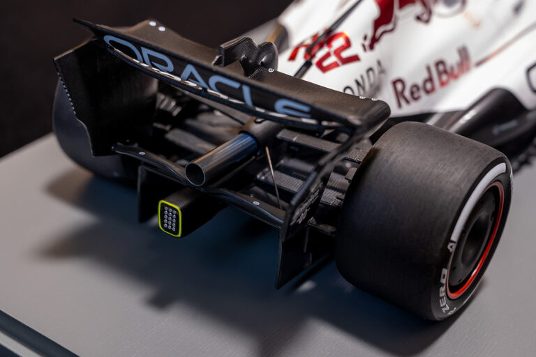 Spark 1/18 Red Bull RB21 Y. Tsunoda Japanese GP 2025