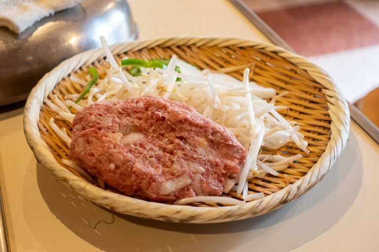 ステーキハウス 鉄板焼 不二