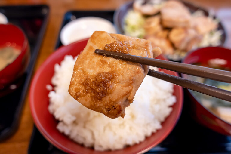 まぐろや