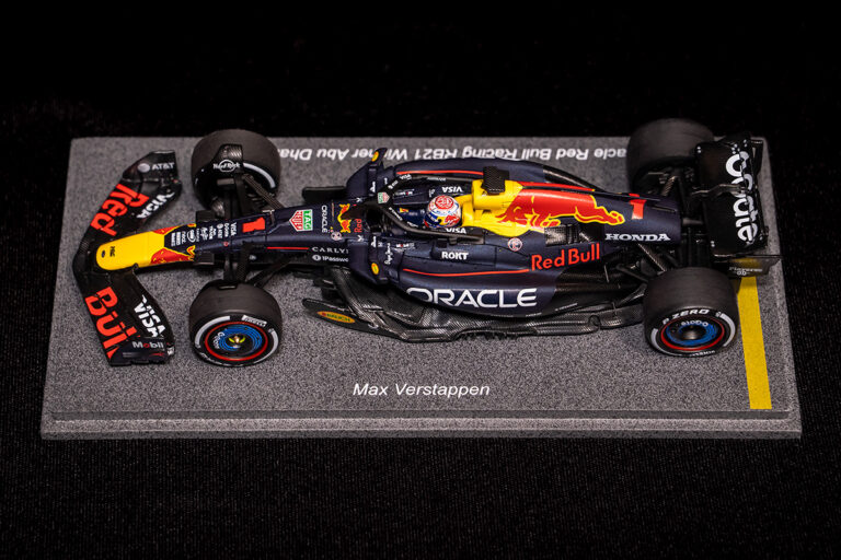Spark Red Bull RB21 M. Verstappen Abu Dhabi  GP 2025