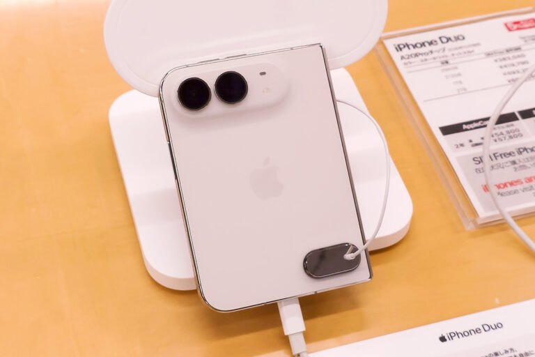 iPhone Duo